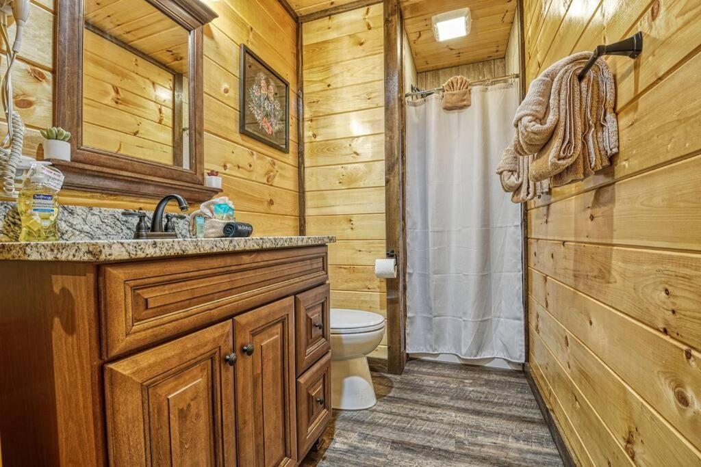 Adventure Retreat/Cabin/Pool+Hot Tub/Game Room+Theater Sevierville Exterior foto